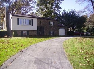 17964 Ridge Meadow Rd, Stewartstown, PA 17363