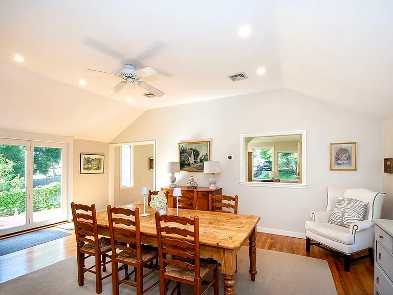 23 Priscilla Ave #23 — Photo 4