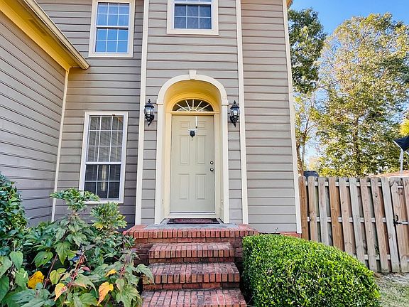 4th image of 143 Moss Creek Drive