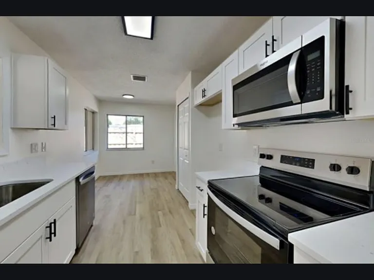 1868 E Cooper Dr — Photo 25