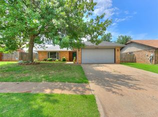 2514 Ripple Creek Ln, Edmond, OK 73012