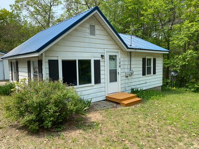 126 Lasalle Ave, Houghton Lake, MI, 48629