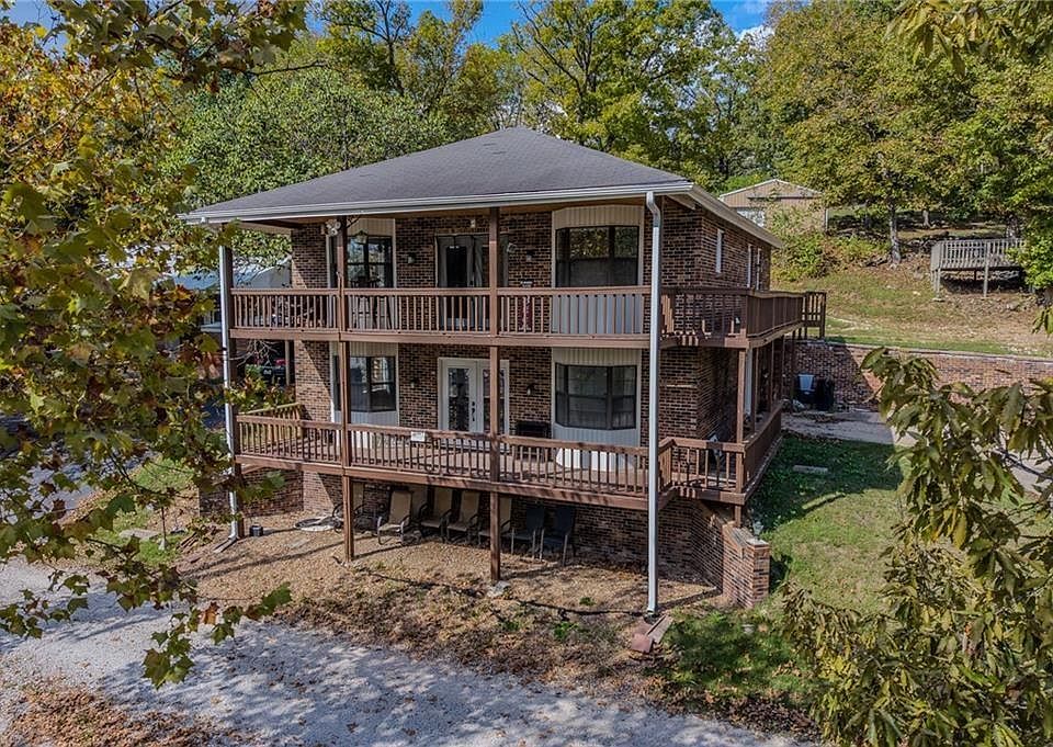 1st image of 28247 W Cove Dr