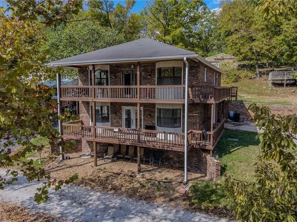 28247 W Cove Dr, Lincoln, MO 65338