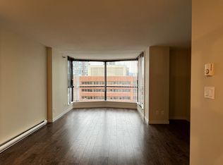 1189 Howe St #2203, Vancouver, BC V6Z 2X4