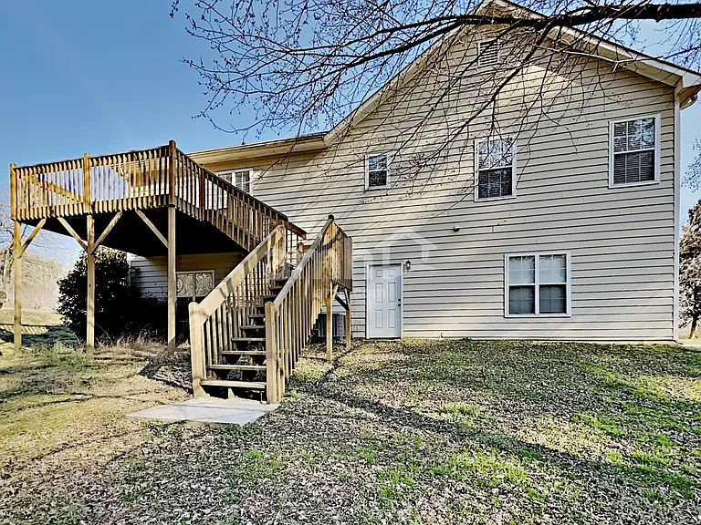624 Glendale Forest Dr — Photo 15