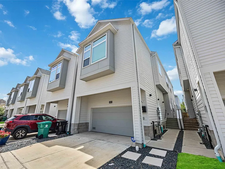 5821 Kansas St — Photo 34