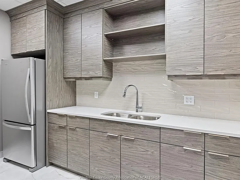 11870 Tecumseh Rd E #511 — Photo 35