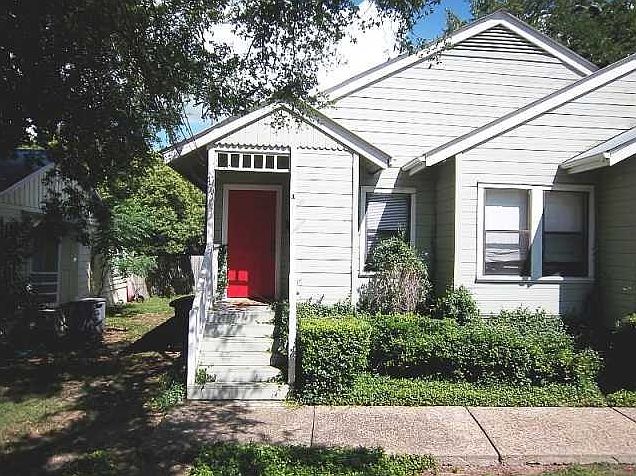 1st image of 1004 Charlotte St #A
