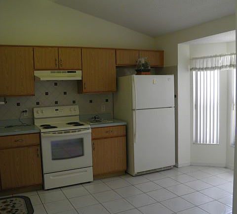 3rd image of 1105 Jade East Ln