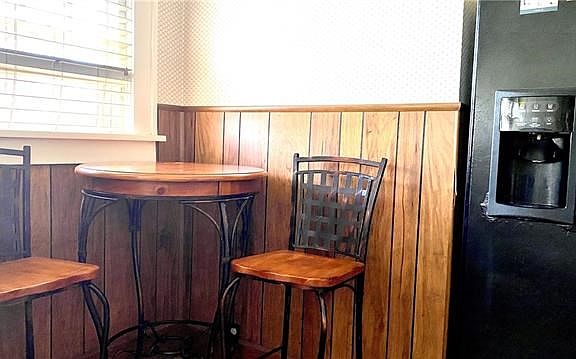 5th image of 2815 Oakland Ave