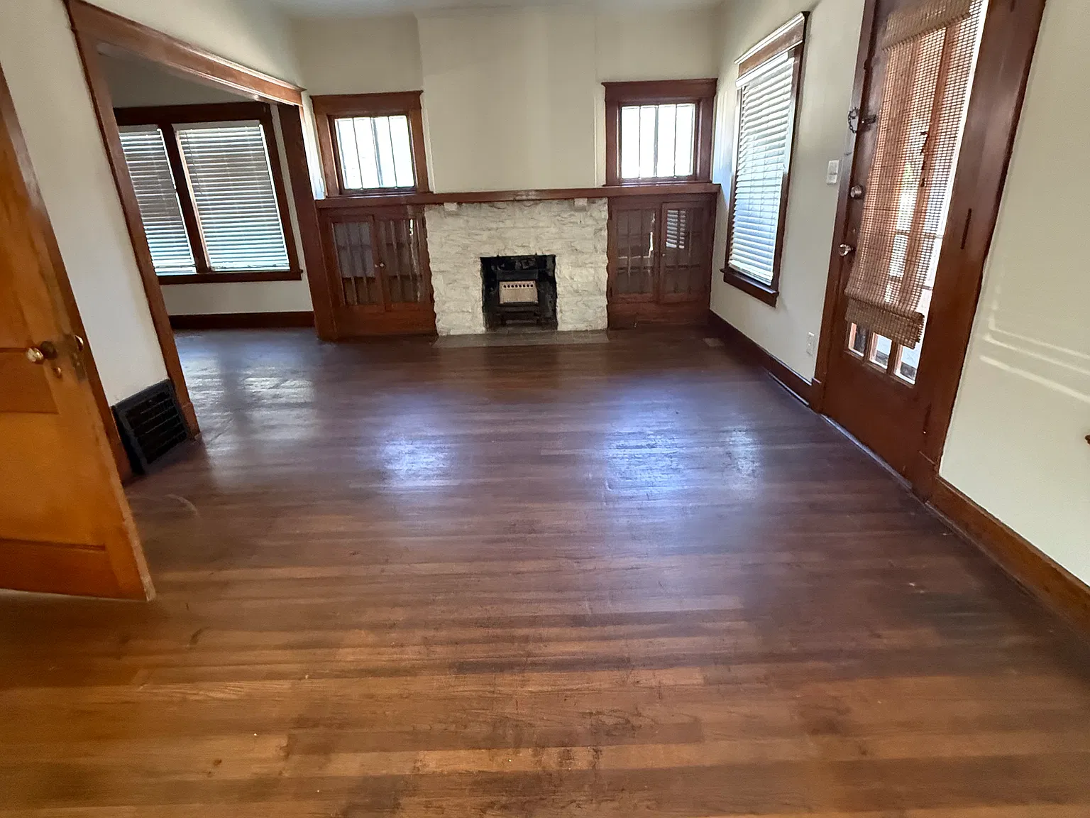 2 bed, 1106 sqft, $1,275 — Photo 4