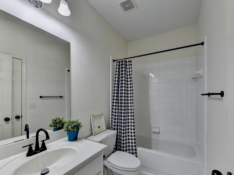 2051 Crown Vetch Ln — Photo 48