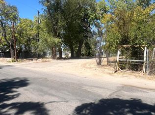 835 Armijo Rd SW, Albuquerque, NM 87105