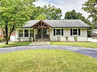 3404 Barbour Ln, Barbourmeade, KY 40241