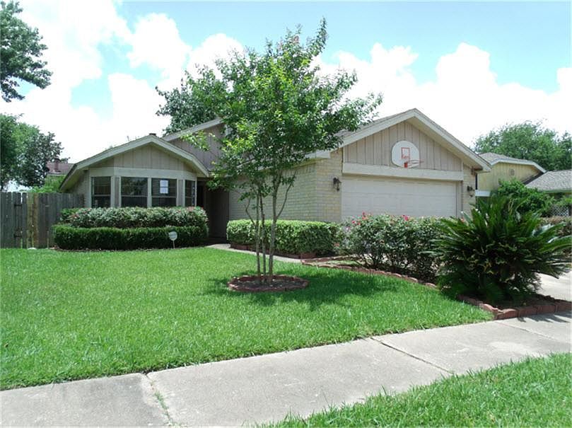 1st image of 12031 Longbrook Dr