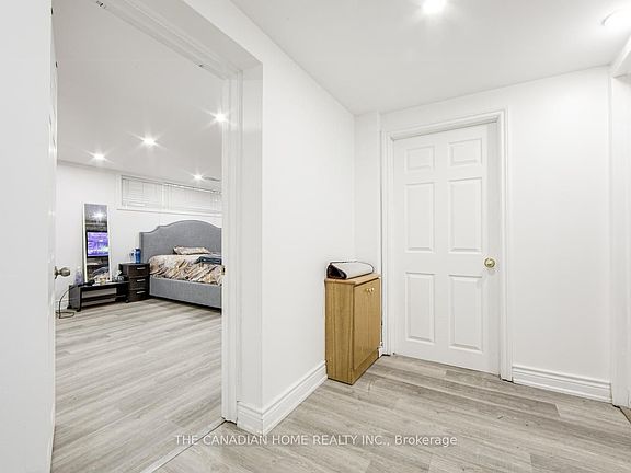 3rd image of 70 Moraine Hill Dr