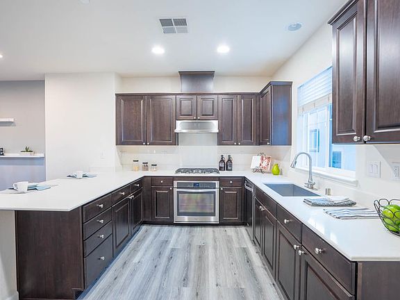2nd image of 1651 Mercado Way