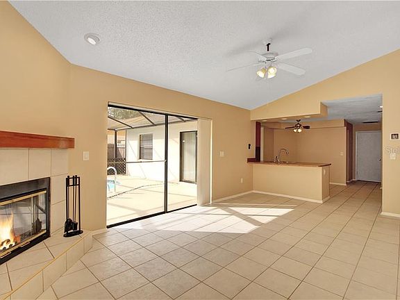 5th image of 12012 Misty Brook Ct