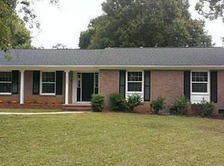 7507 Thorncliff Dr, Charlotte, NC 28210