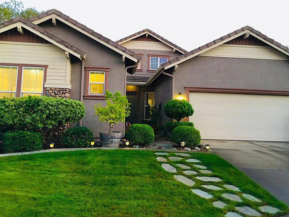 1st image of 260 Cashman Cir