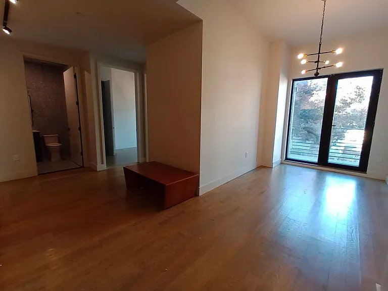 2807 Snyder Ave #301 — Photo 5