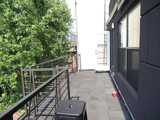 Rented by Miron Realty Group | media 48