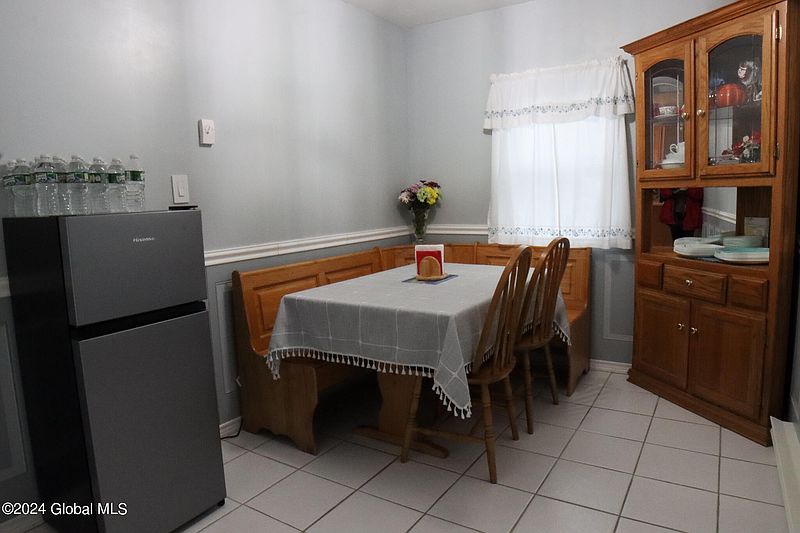5th image of 19 Stewart Street