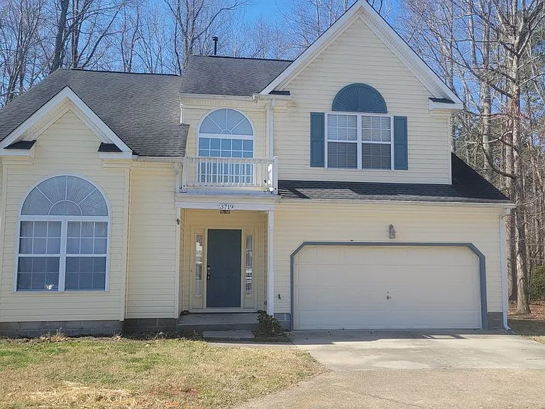 3719 Bridlepath Ln — Photo 2