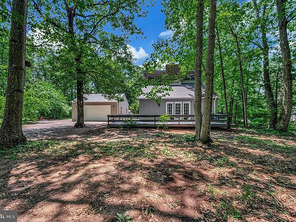 4th image of 12307 Plantation Dr
