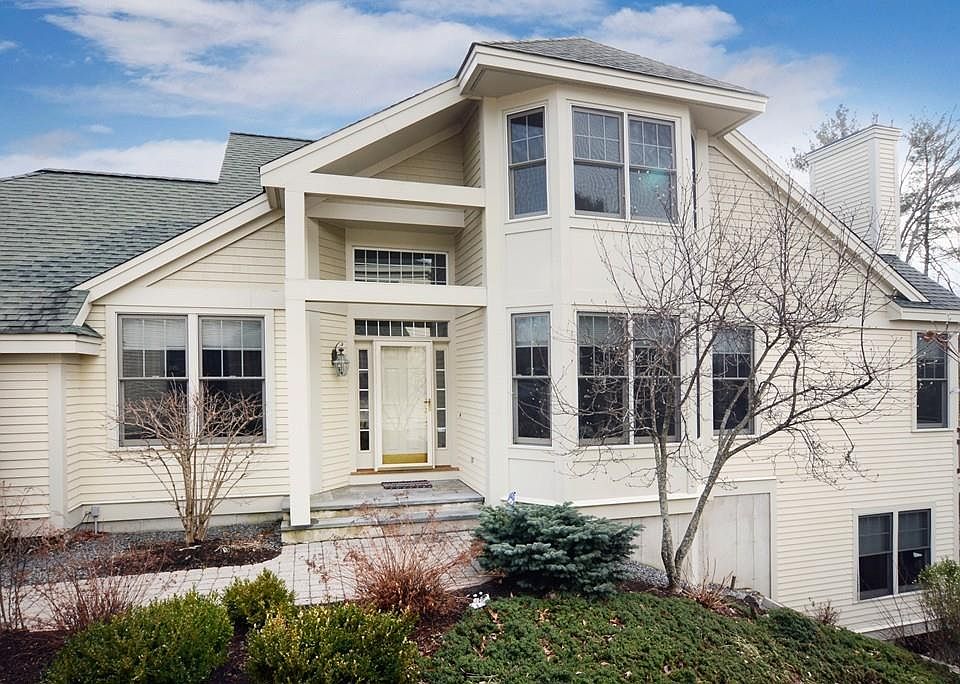 1st image of 35 Carriage Hill Cir #35