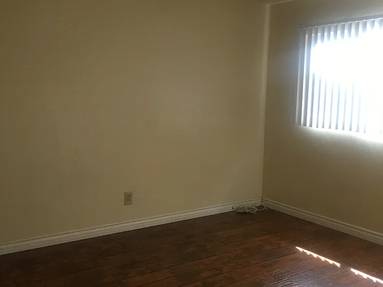 1070 Balboa Dr #2 — Photo 5