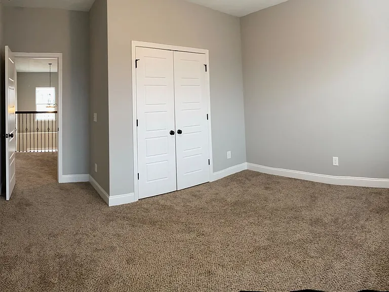 921 Burlington Dr — Photo 53