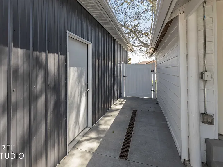 4280 W 2350 N — Photo 35