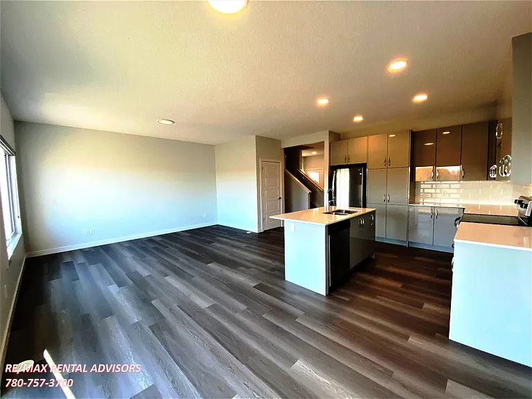 1543 12th Ave NW — Photo 4