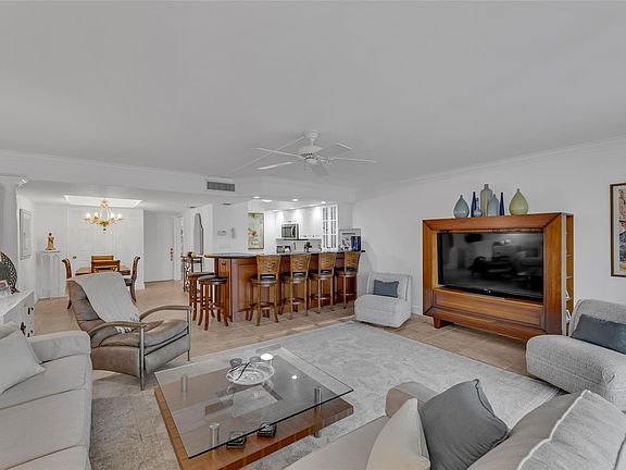 5th image of 1100 SE 5th Court #6