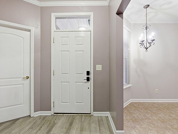 4th image of 111 Whitman Way