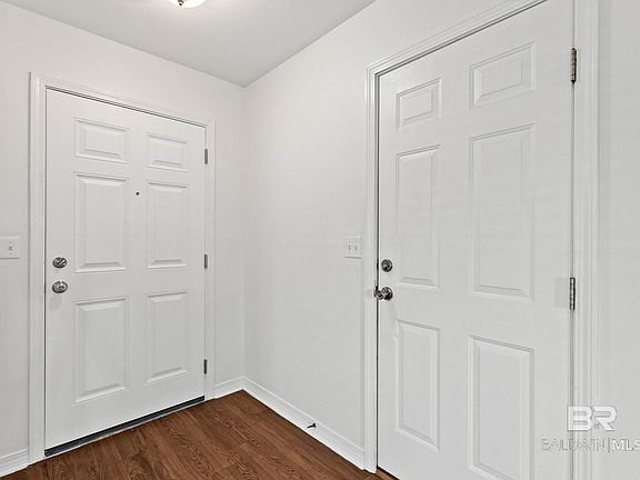 5th image of 1403 N Day Ave