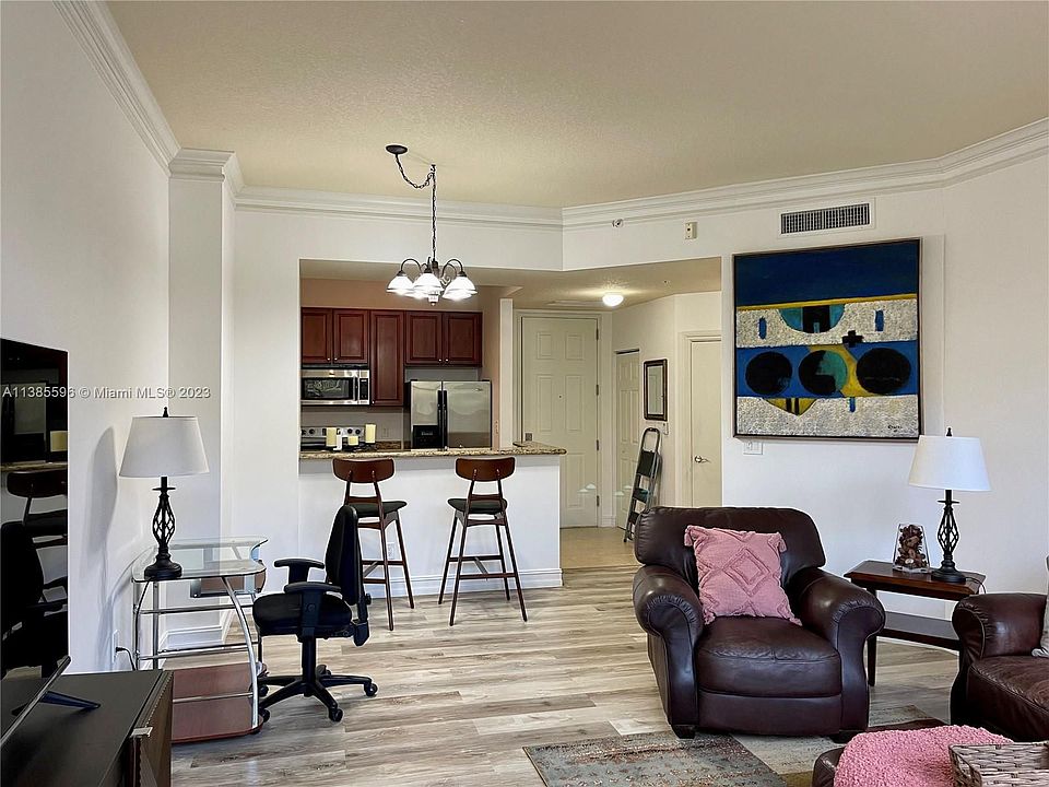 1st image of 3001 NE 185th St APT 334