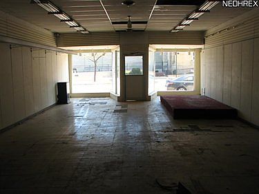 3rd image of 836 Broadway