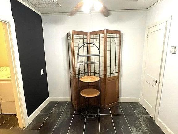 3rd image of 3084 Spottswood Ave