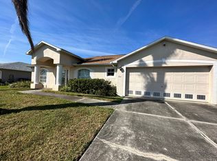 211 SE 43rd Ln, Cape Coral, FL 33904