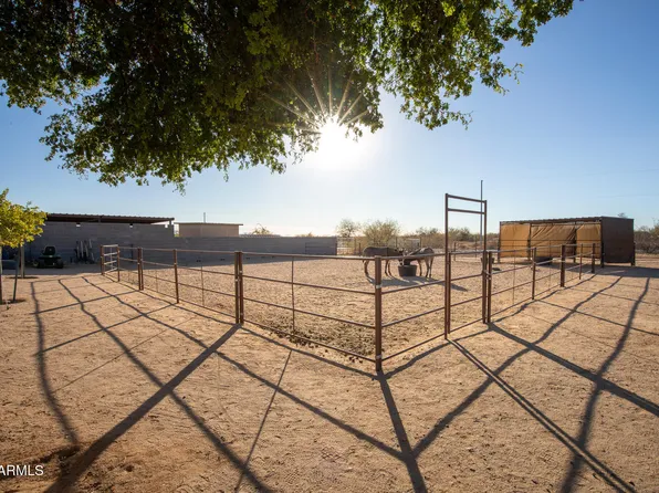 21020 W MONTGOMERY Road, Wittmann, AZ 85361
