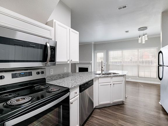 2nd image of 1947 Larkspur APT 2104