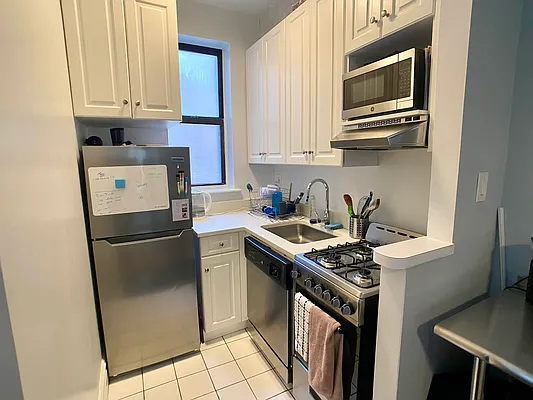 Rented by Tourma Realty LLC | media 3