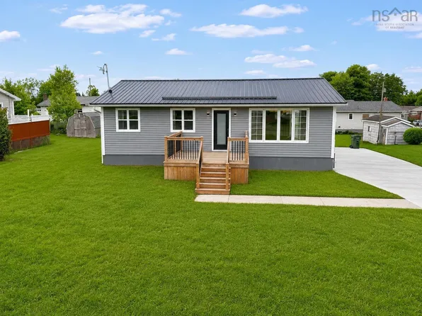 162 Monteith Ave, Westmount, NS B1R 1L1