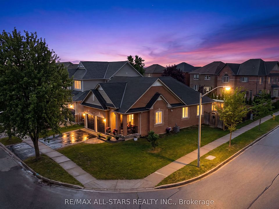 1st image of 76 Chimney Hill Way