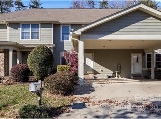 33 Aberdeen Dr, Arden, NC 28704