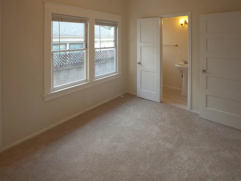134 S Palm St — Photo 5