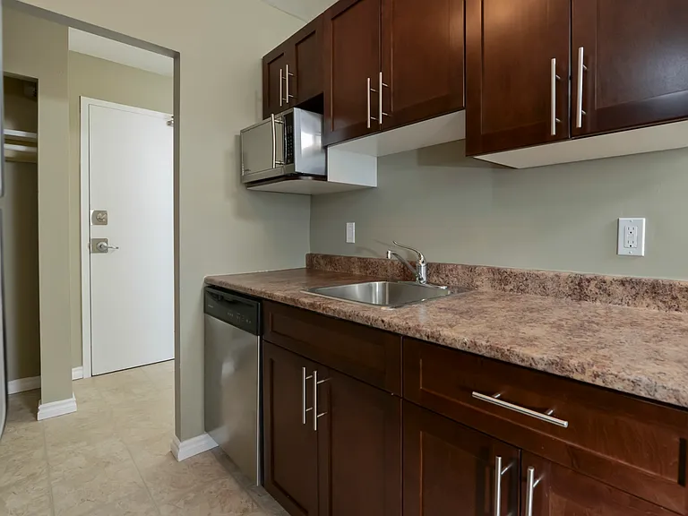 433 Edison Ave #216 — Photo 7